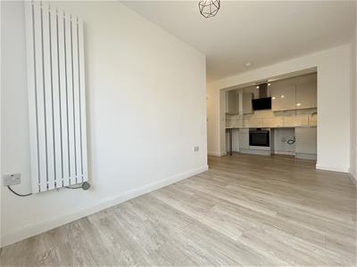LOUNGE KITCHENETTE